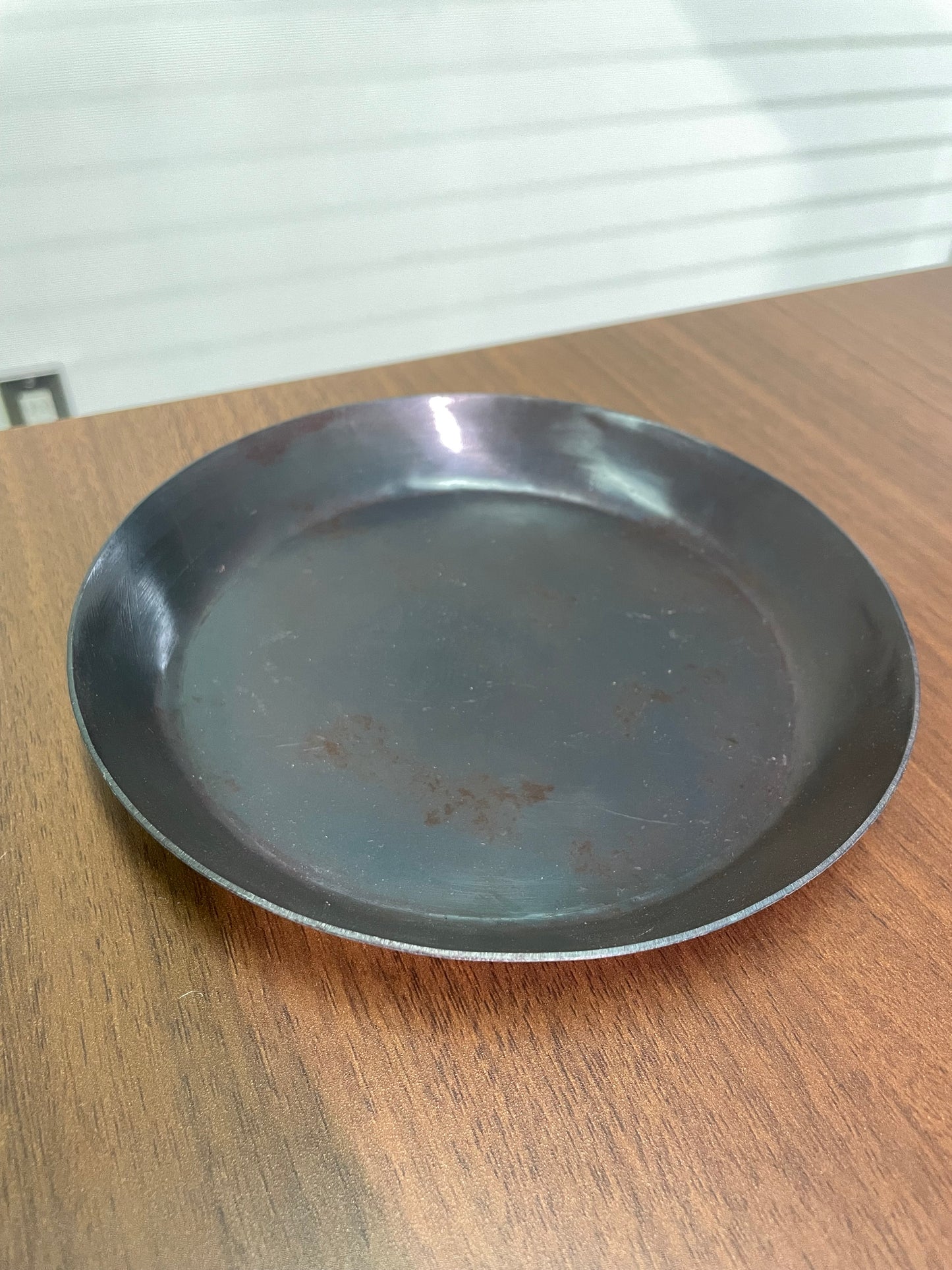 ROUND TRAY M 64189