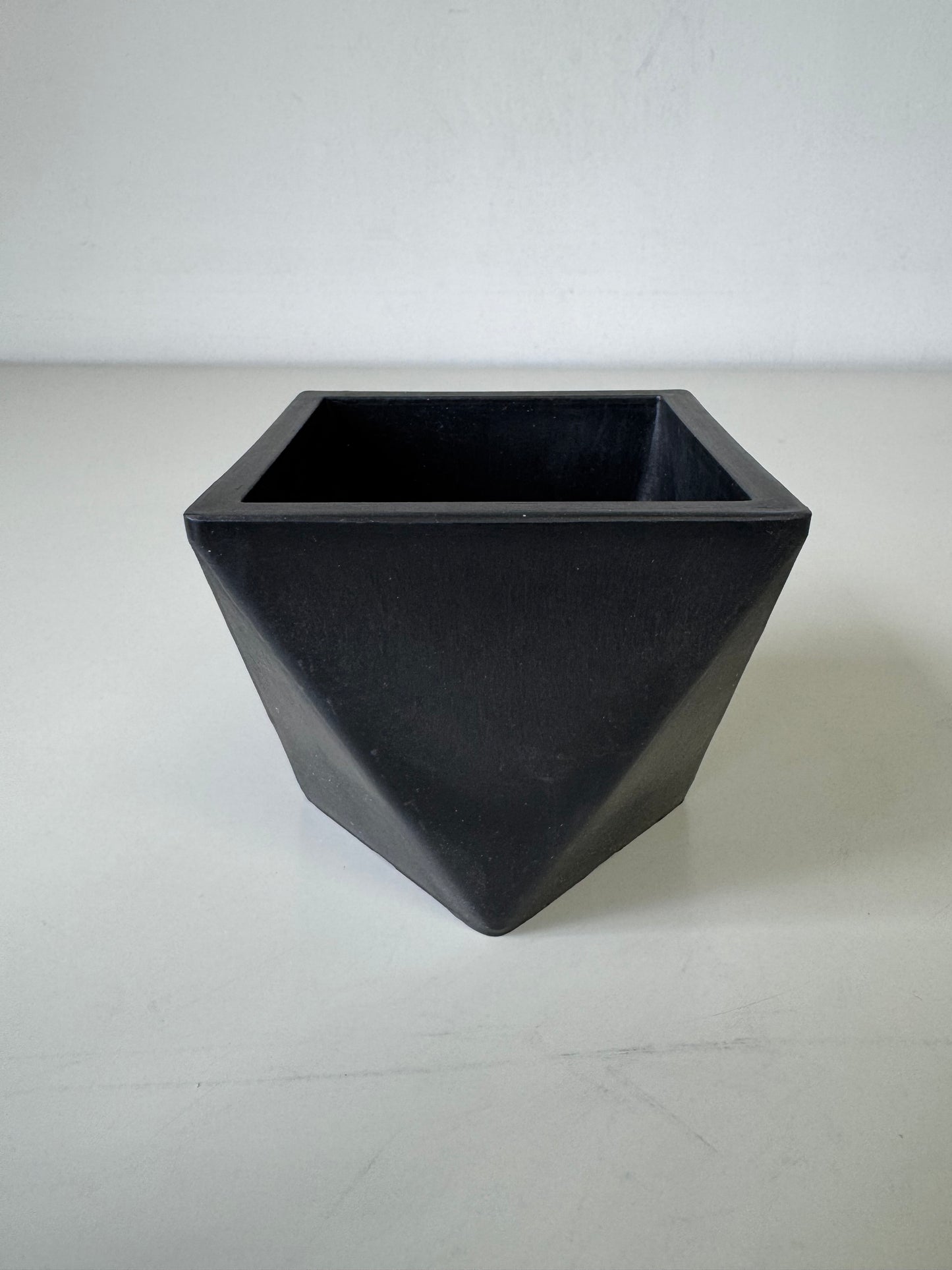 Marvista　プラスチックポット　1092 シティゼット BK