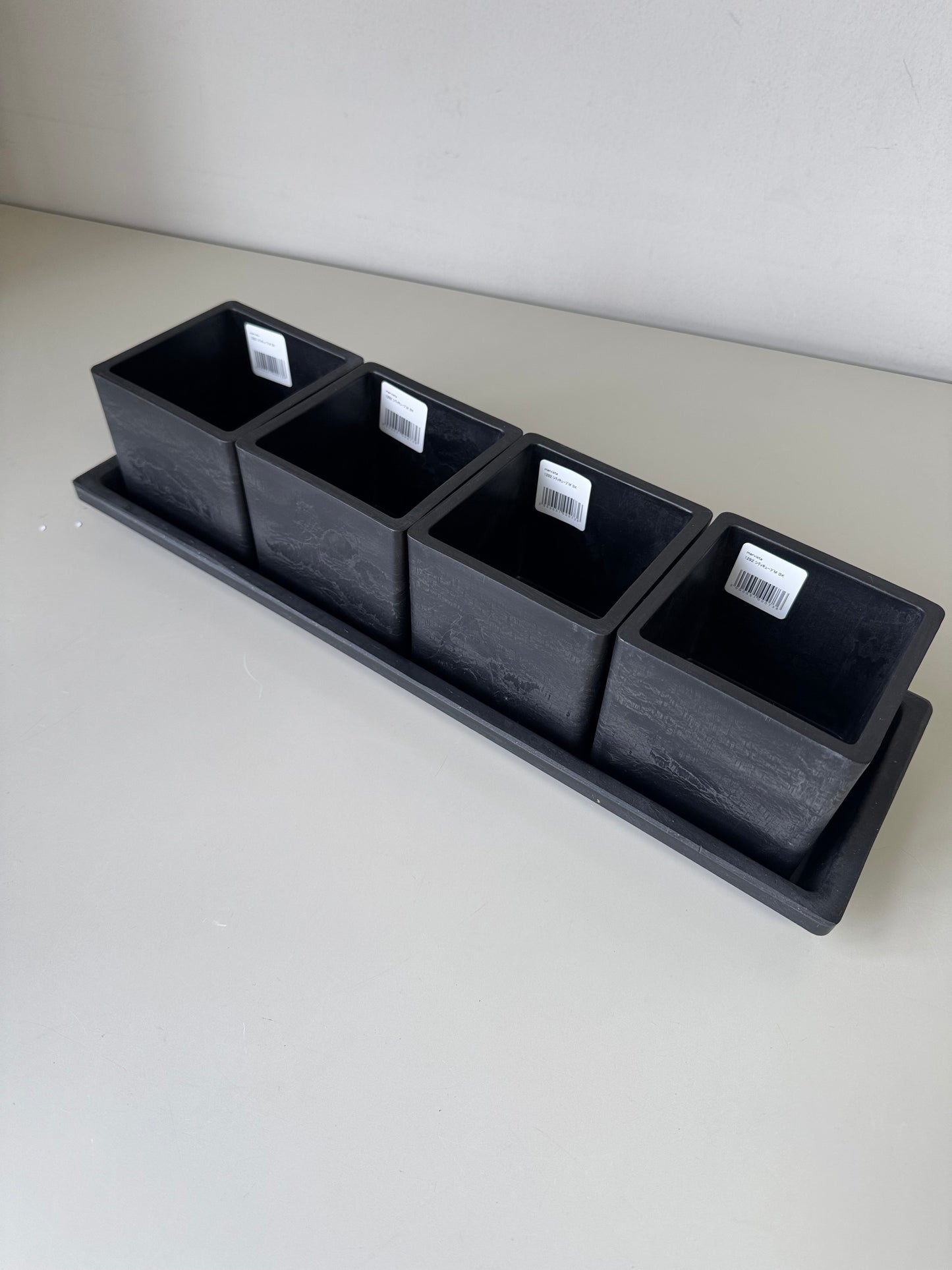 Marvista　プラスチック受け皿　1104 シティ長方形皿S BK