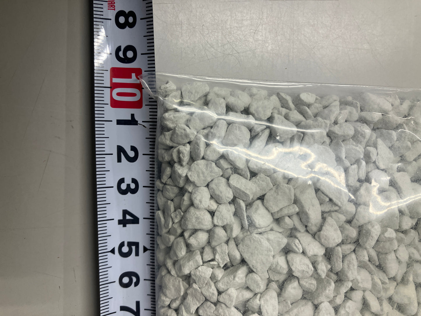 ゼオライト  中粒　約0.8L